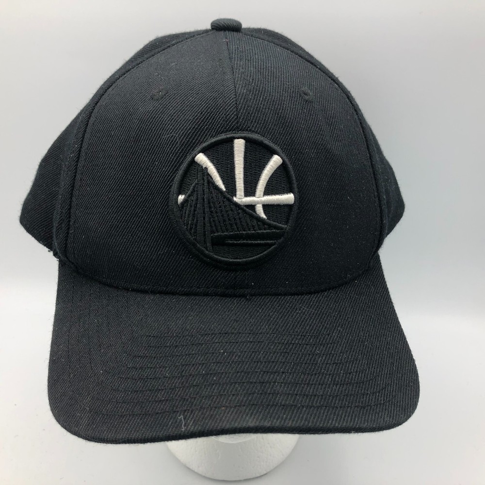 GOLDEN STATE WARRIORS Snapback Baseball Cap Hat STAINED Mitchell + Ness Black