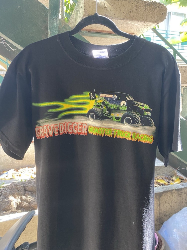 Vintage Grave Digger Monster Truck Graphic Tee