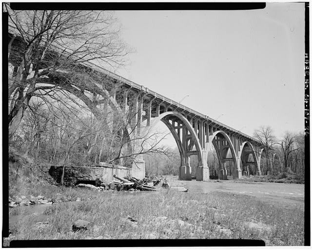 Photo:Viaduct Bridge 1910s Arched Concrete Riverbank View North