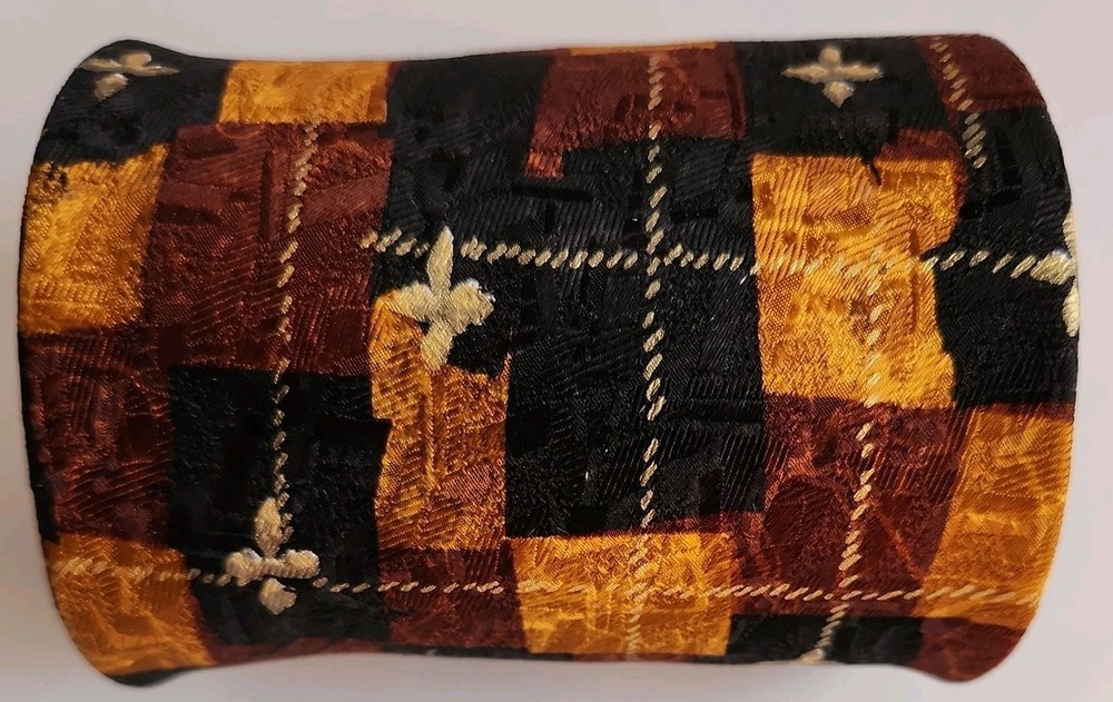 Ermenegildo Zegna EXCLUSIVE DESIGN 100% Silk Multicolor Tie Apx. 57