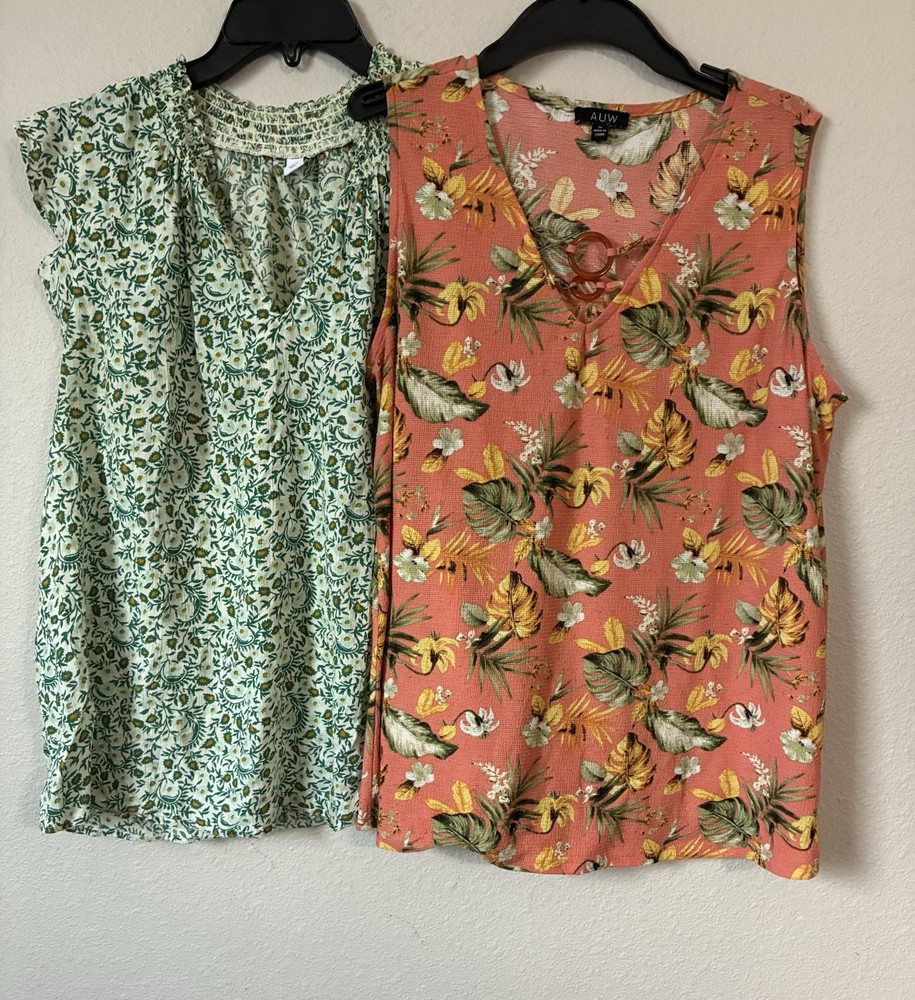 Old Navy & AUW Women’s 2 Flower Shirt Lot Size Xl