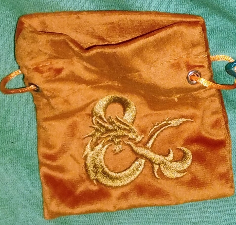 Dungeons & Dragons Acererak's Treasure Packs: Dice bag -embroidered- orange/gold-image