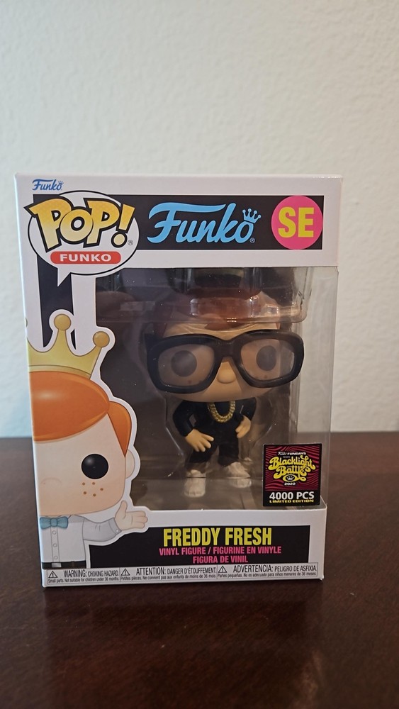 Funko Pop! Freddy Fresh SE Funko Fundays Blacklight Battle 2022 LE 4000 pieces