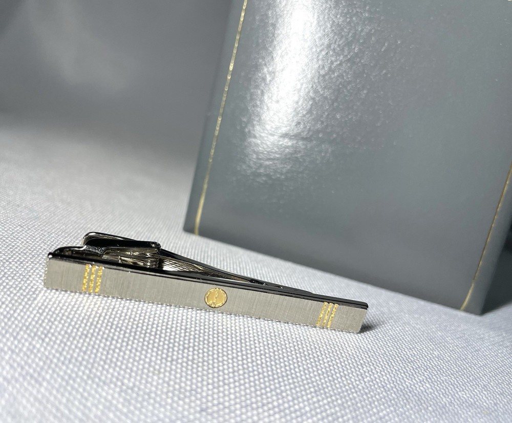 Auth beautiful Dunhill tie clip d gold & matte silver line bar pin Gift