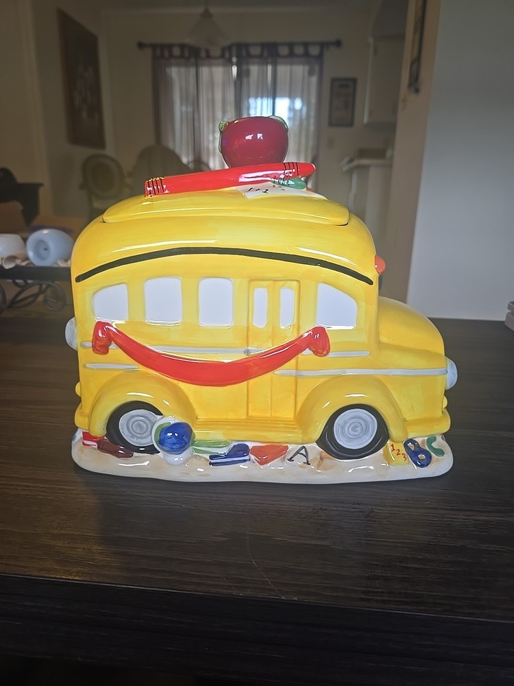 Vintage School Bus Cookie Jar It Has Lid with Apple Handle and Crayons 10