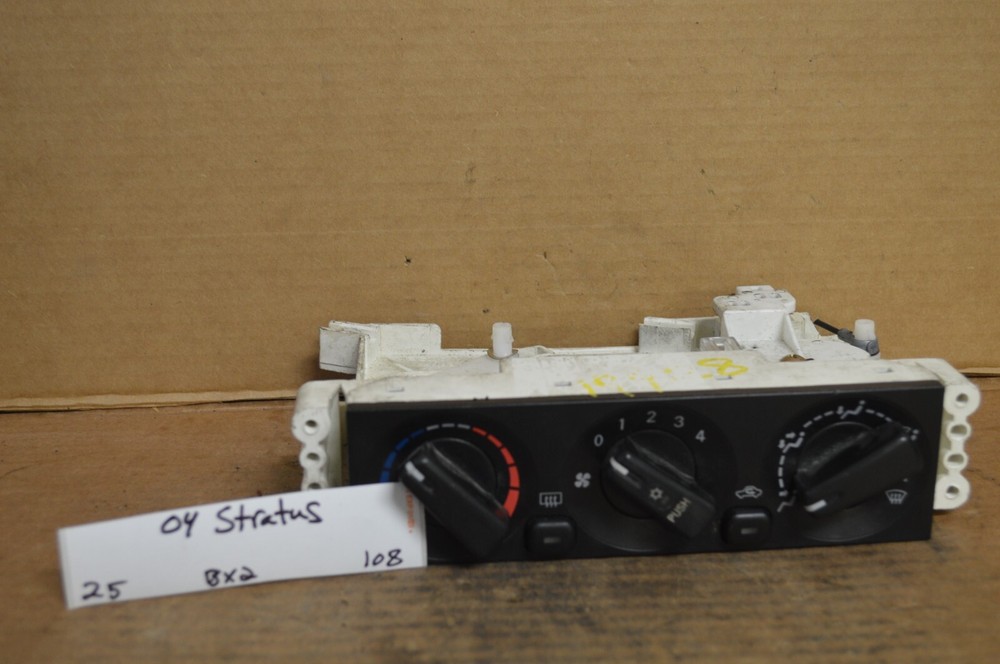 03-05 Chrysler Sebring Coupe AC Temperature Climate MR568334 Control 108-25 Bx 2-image