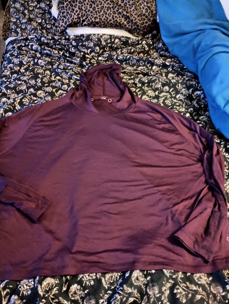 LEG3ND Womens Pullover Hoodie Size 3X Burgundy Lightweight Activewear Short