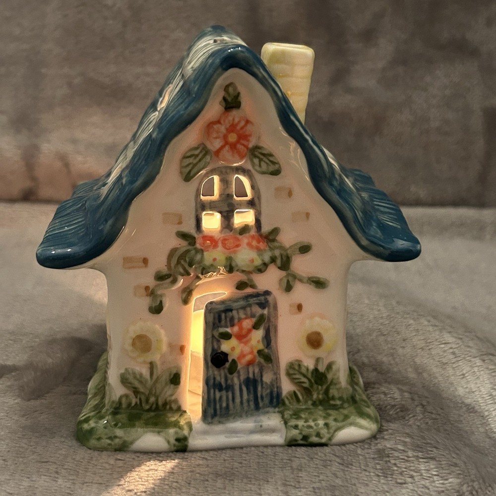 VTG International Silver Company Tea Light Cottage Holder Candle Cottagecore
