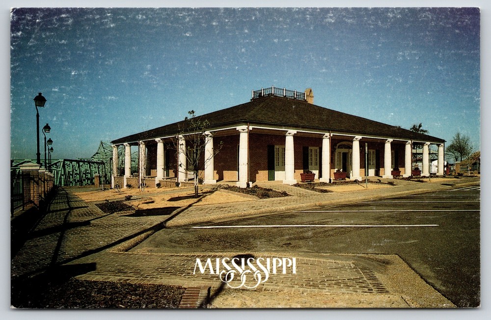 Vicksburg Mississippi~Welcome Center @ Washington Street~Vintage Postcard