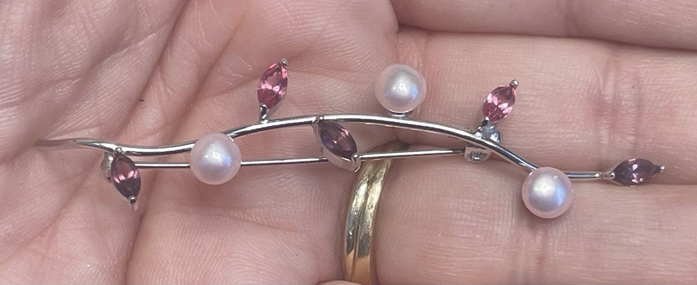 Delicate Curved Stem Floral Brooch Pin Unsigned Pearls Pink Purple Gemstones