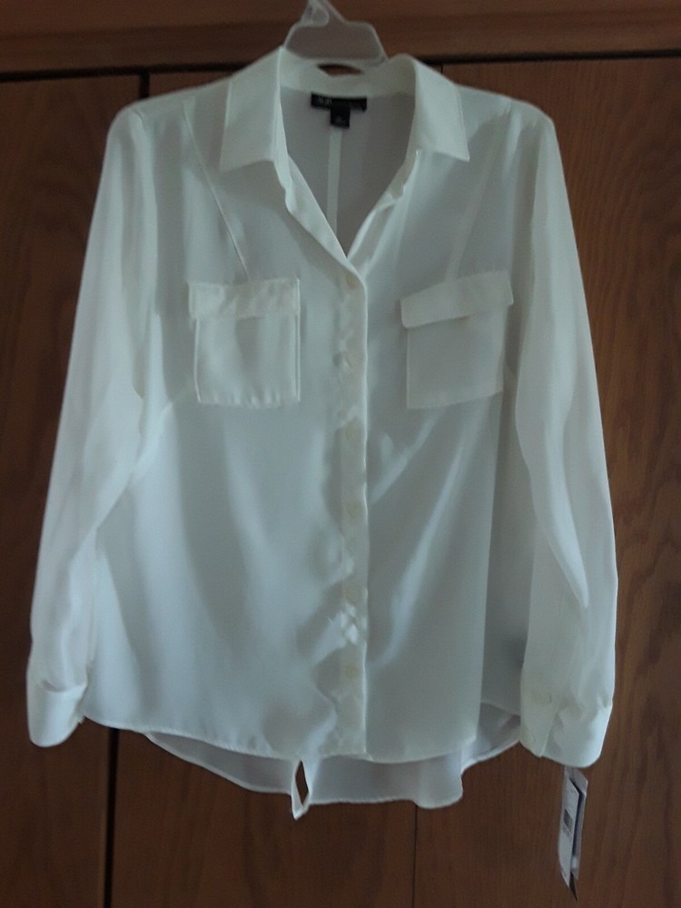 NWT AGB Byer Size PL Women's Cream Button Front Sheer Sleeve Collar Top