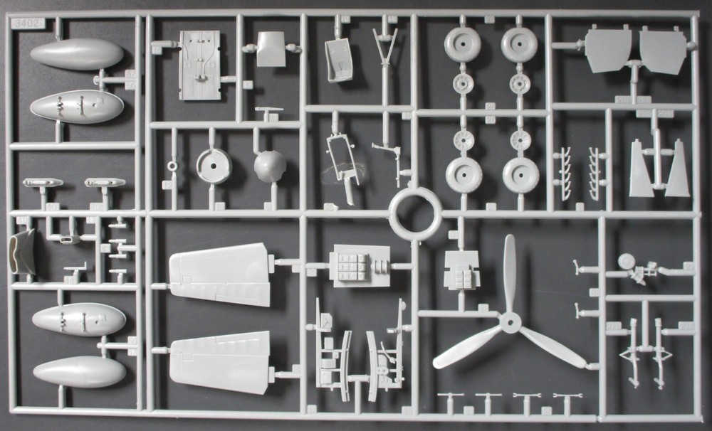 Accurate Miniatures 1/48th Scale P-51A Mustang - Parts Lot 3 from Kit 3402-image