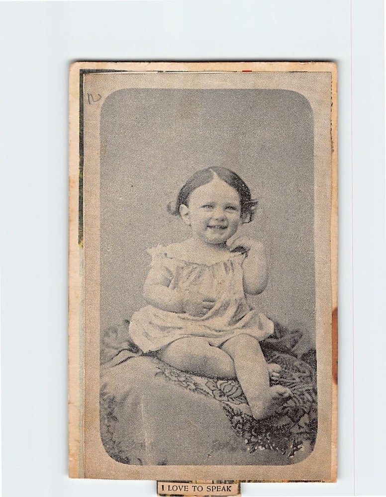Postcard Vintage Photo of a Beautiful Girl I Love To Speak