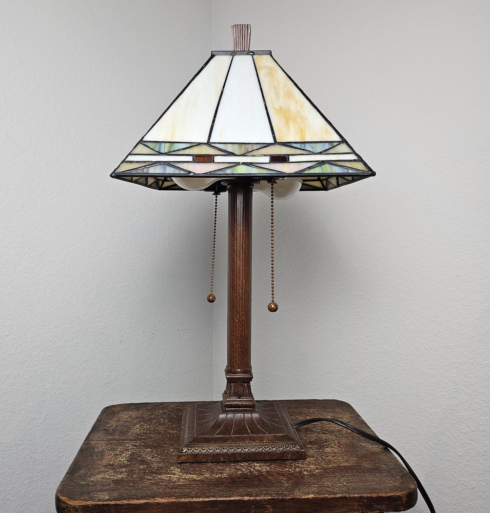 Vintage 2006 Mission Stained Glass Lamp 23
