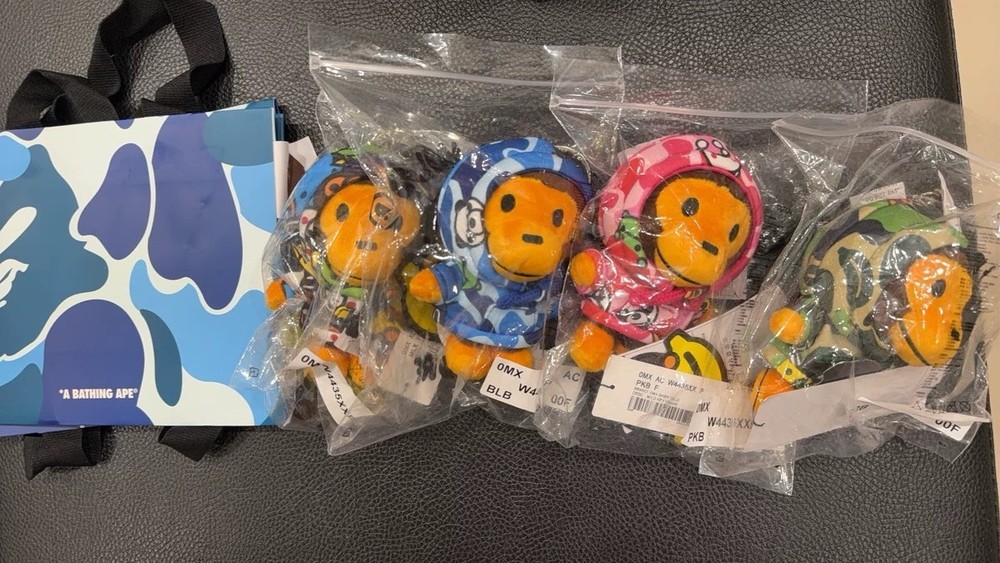 BAPE BABY MILO 2025 KEYCHAIN Fall Season 4435XXP  1 PCS