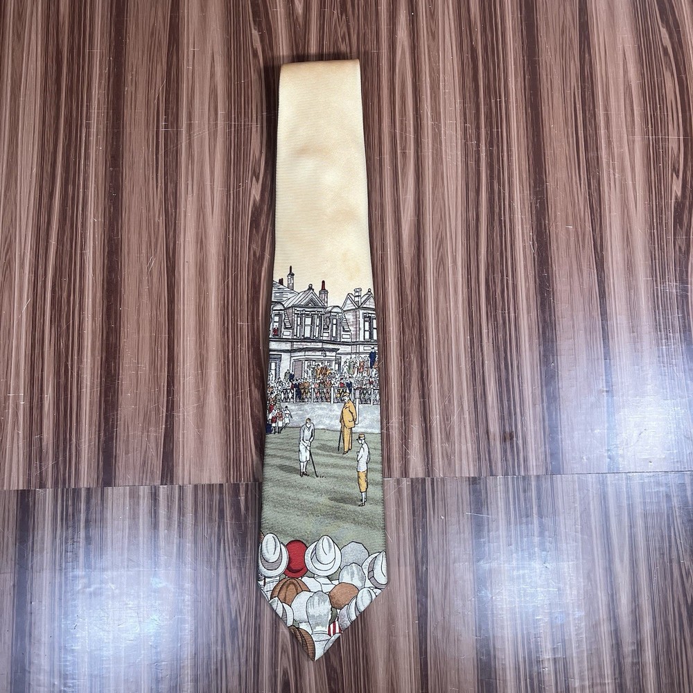 Brooks Brothers Makers Yellow Golf / Golfing Tie 100% Silk Made In USA Vintage