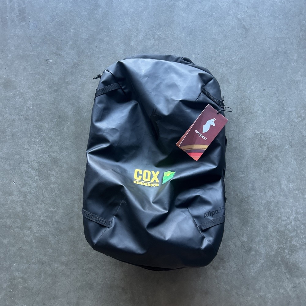 Cotopaxi Allpa 35L Travel Pack Black Embroidery
