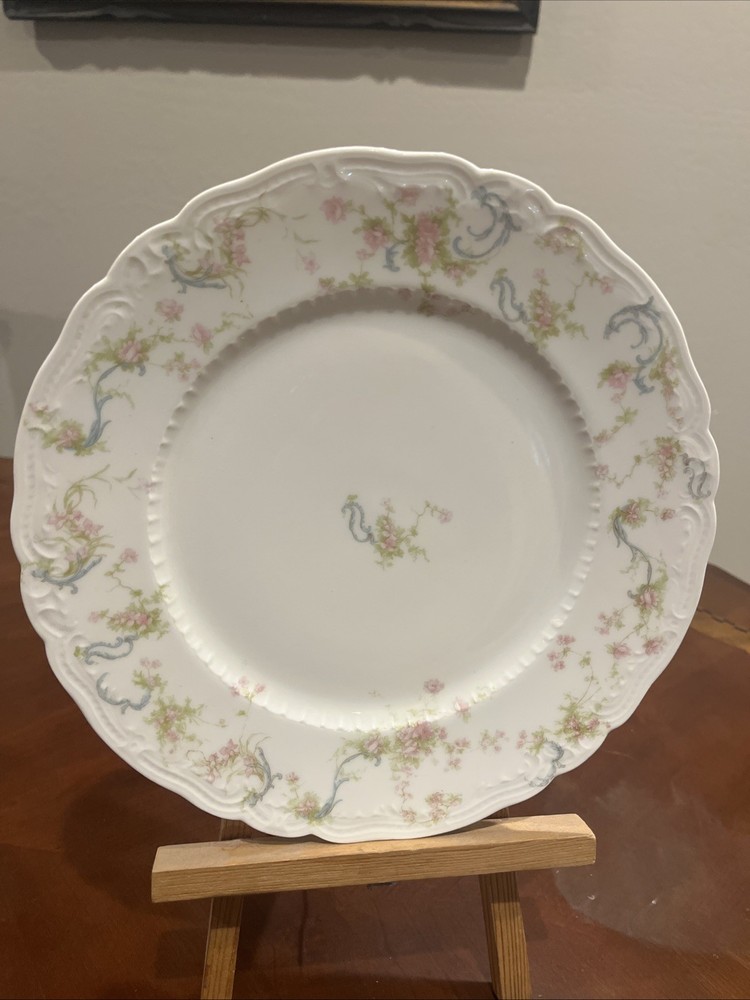 Haviland & Co Limoges Porcelain Scalloped Edge & Inside Dinner Plate 9.75 France