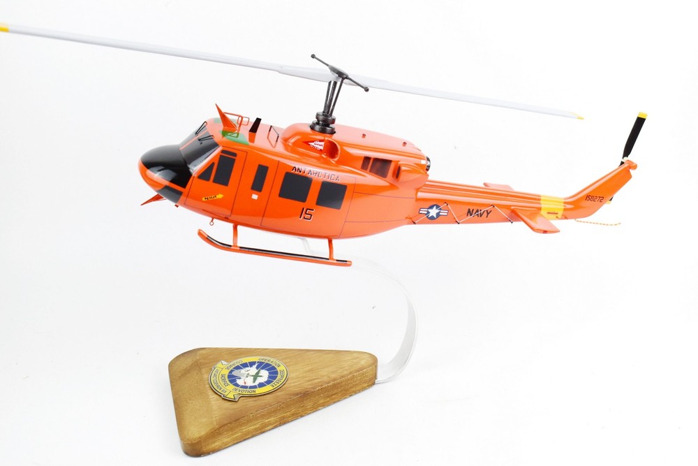 Bell® UH-1N Huey, VXE-6 Puckered Penguins (1992) 16