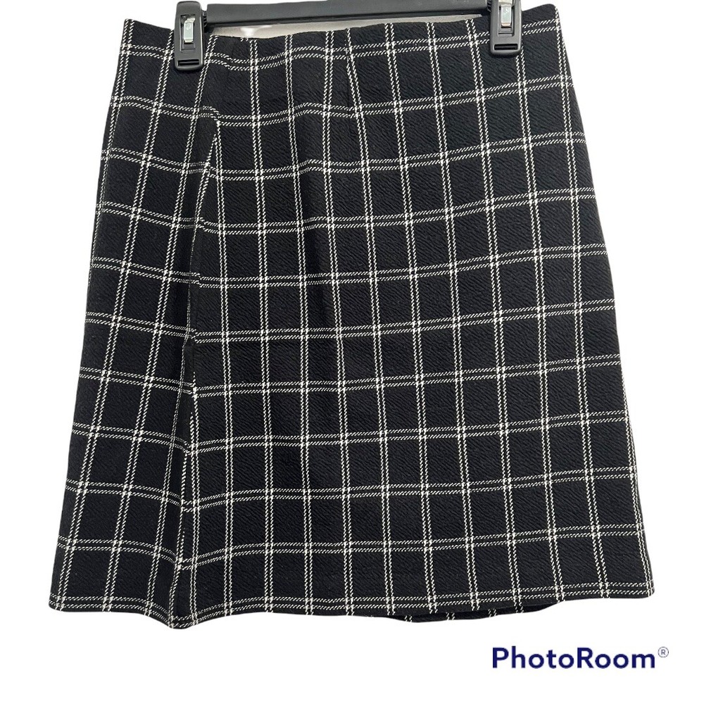 J.Jill Black and Cream Mini Plaid Skirt NWT Ideal for Spring Summer Outfits