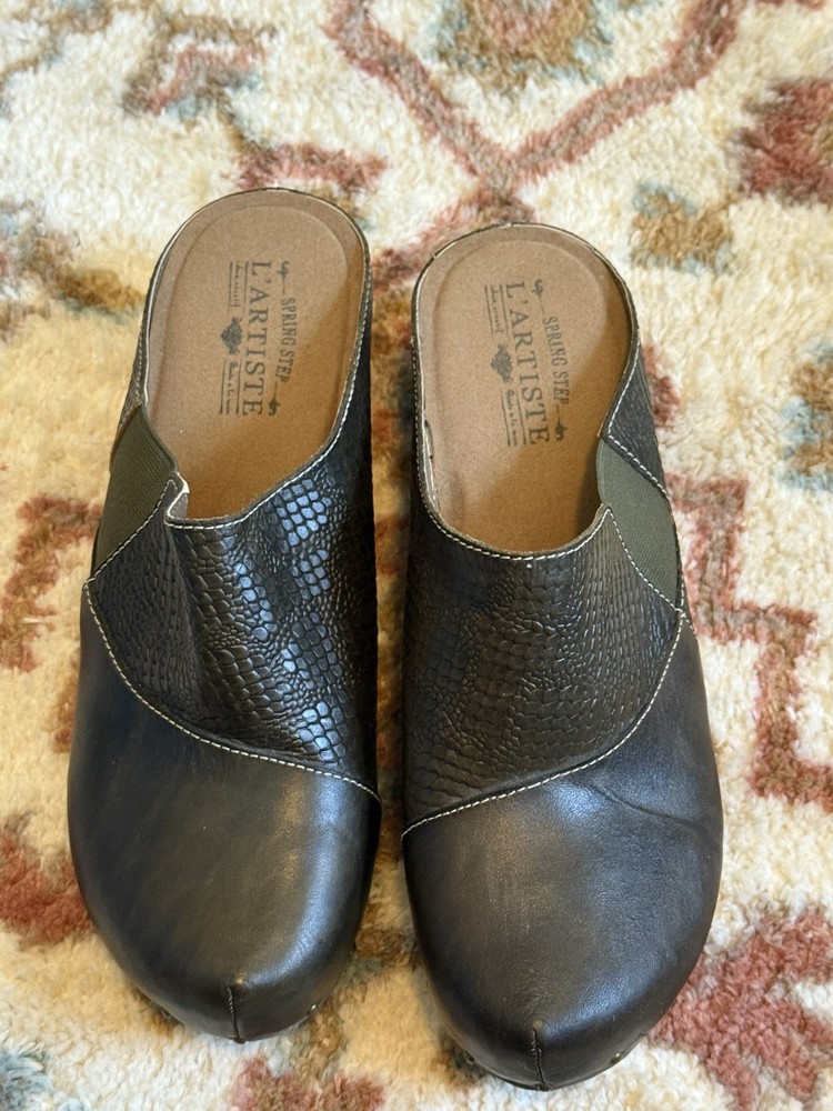 L’Artiste Spring step clog green black  leather  slip on sz 40/9  nwot