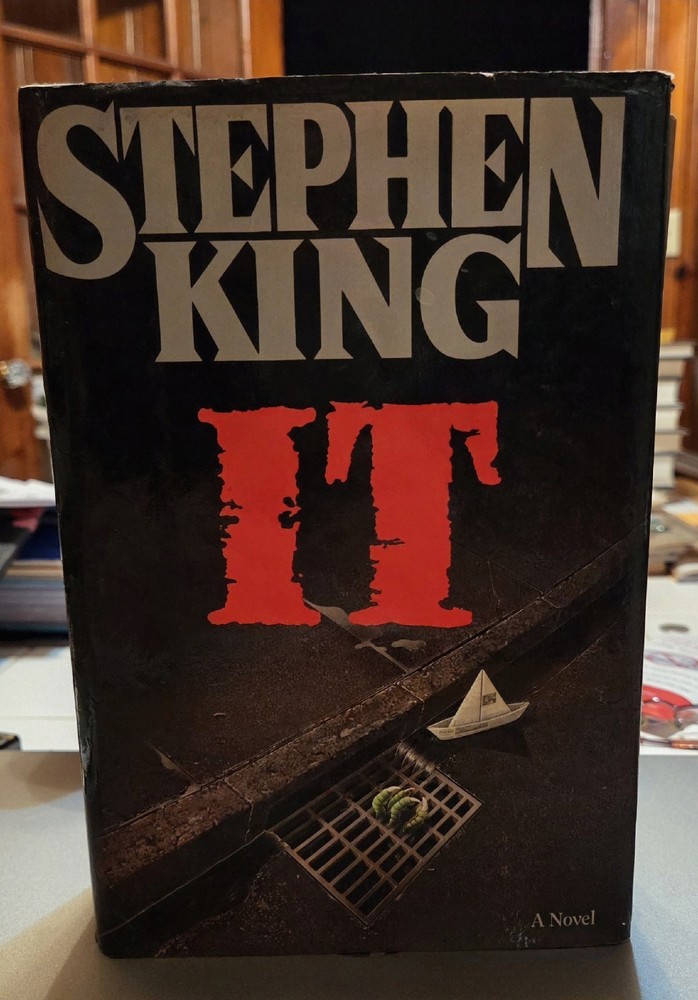 IT Stephen King 1st Edition 1st Print 1986 Viking Hardcover Dust Jacket