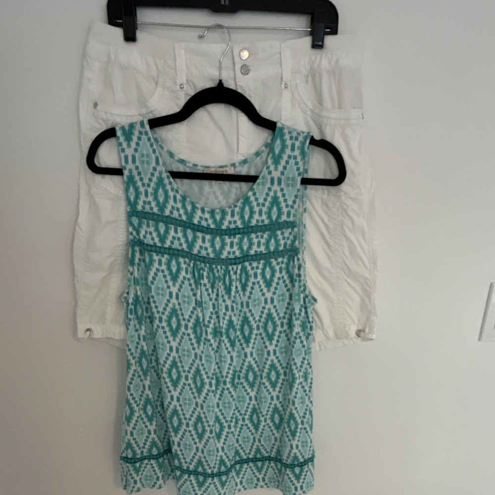 Skies Are Blue & Gloria Vanderbilt 2 Piece Set Teal Top L White Shorts 10 Cotton