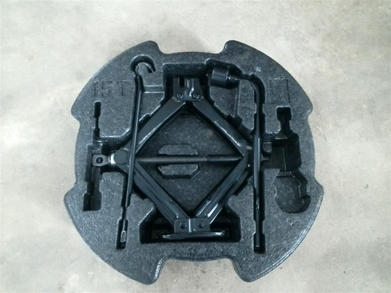 ELANTRA   2017 Jack 104648783 NO FOAM TRAY NO SPARE TIRE