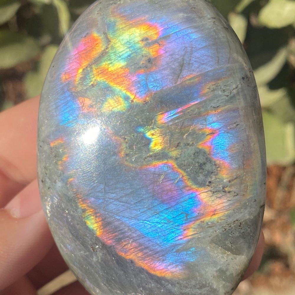 142g Natural Flashy Rainbow Labradorite Palm Crystal Quartz Healing Reiki