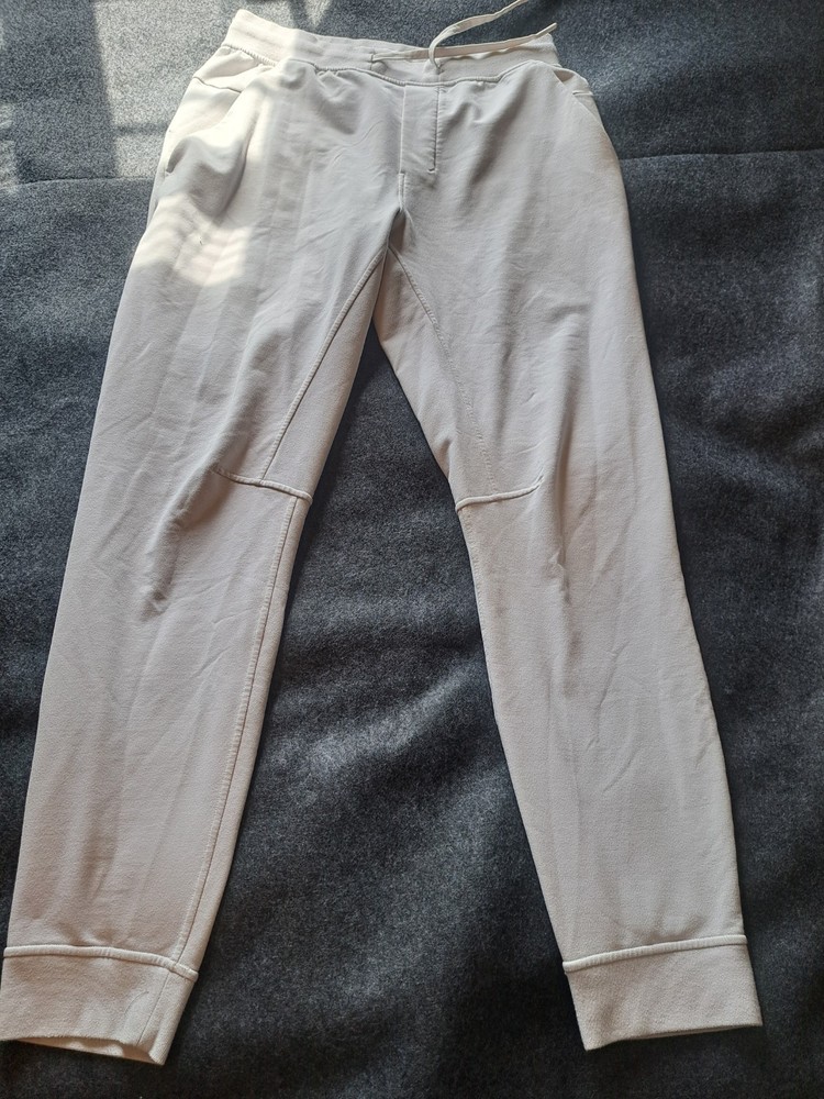 Lululemon Men's Sweat Jogger Pants Size Medium Cream Color Athletic Gym