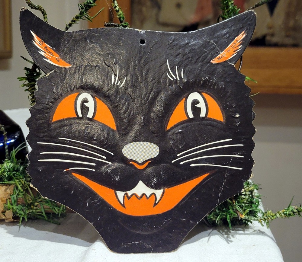 3rd Luhrs Beistle Embossed Screaming Black Cat vintage halloween Decoration