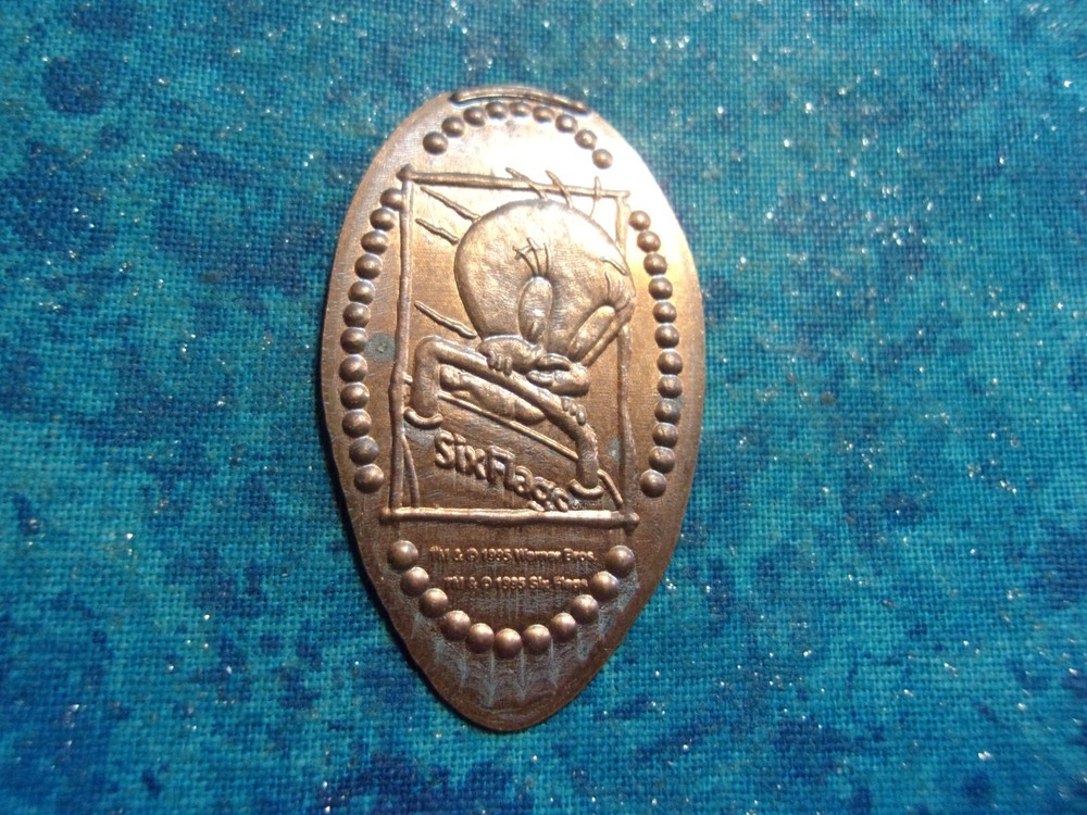 Tweety Bird Six Flags Elongated Pressed Penny Souvenir 18mm
