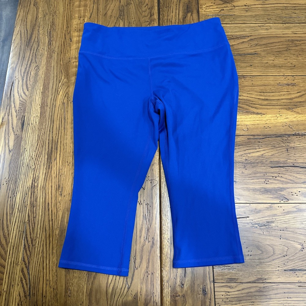 Women’s DSG Momentum High Performance Activewear Leggings Size XL Blue Capri NWT