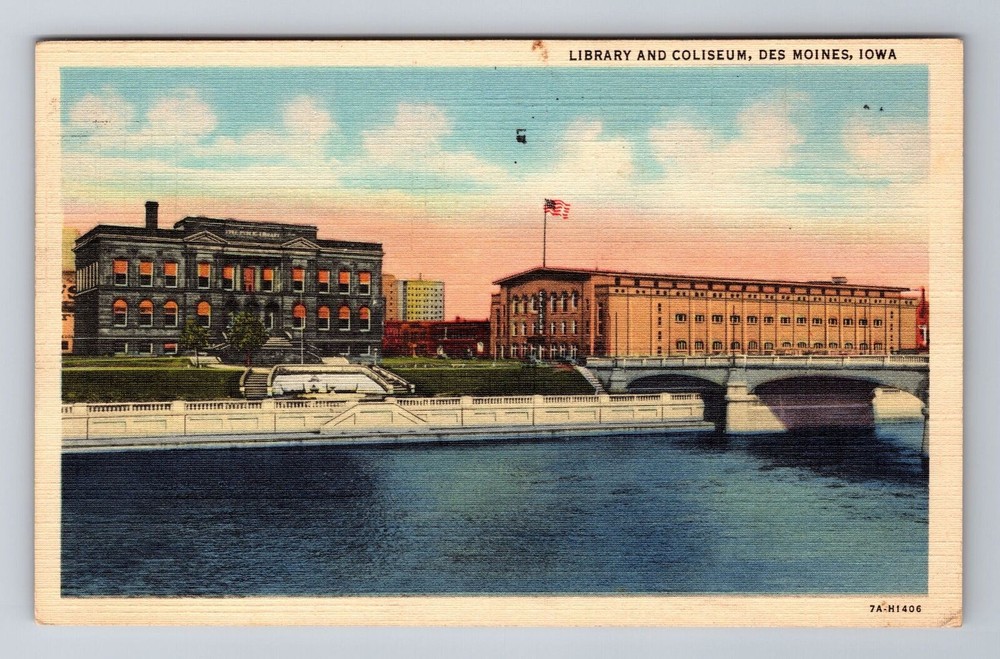Des Moines IA-Iowa, Library and Coliseum, c1947 Antique Vintage Postcard