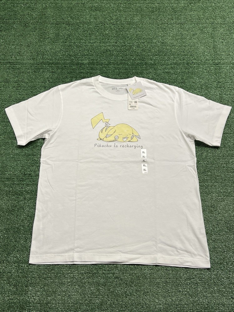 Uniqlo UT Pokémon Size US Large Pikachu Is Recharging Graphic T-Shirt - Japan XL