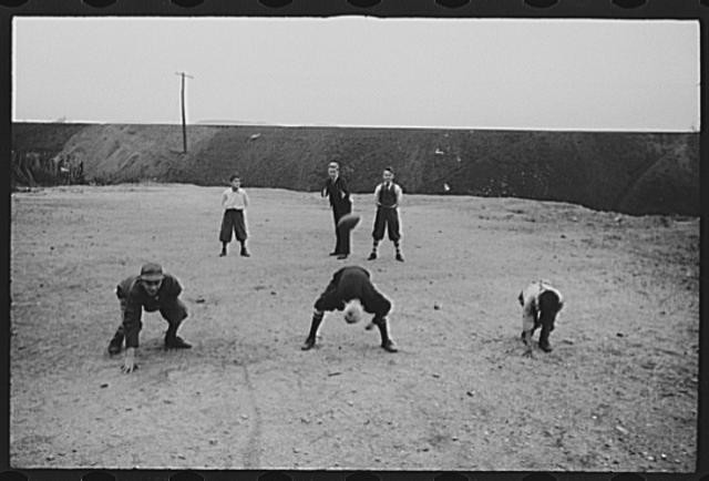 Photo:Shenandoah Pennsylvania 1930s Farm Security children baseball game