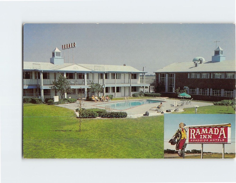 Postcard Ramada Inn Newton Kansas USA