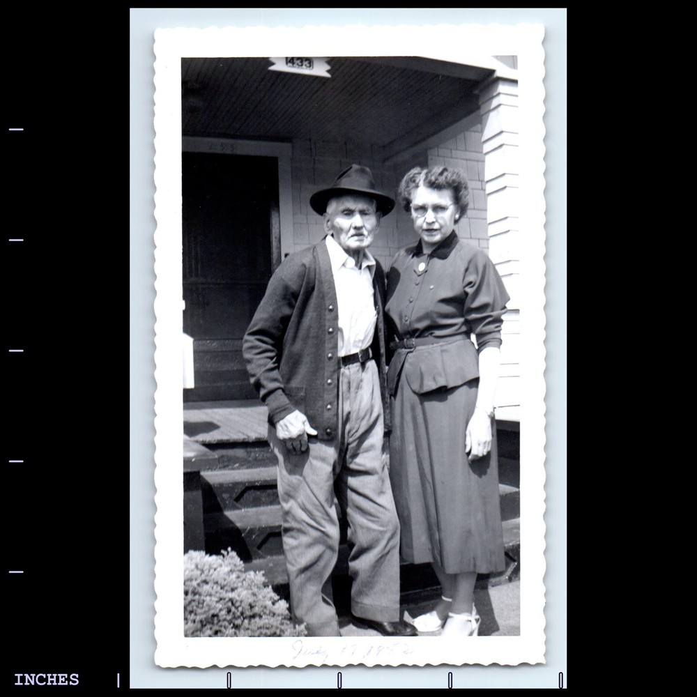 Old Vintage Photo OLDER MAN WOMAN OUTSIDE HOUSE