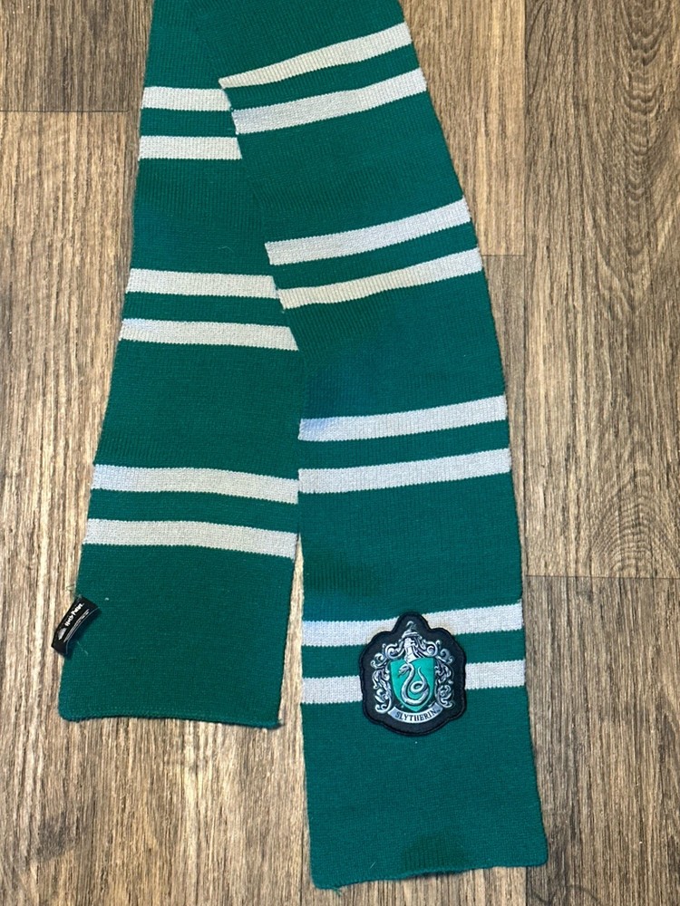 Harry Potter Slytherin Scarf Official Merchandise Wizarding World Green Winter