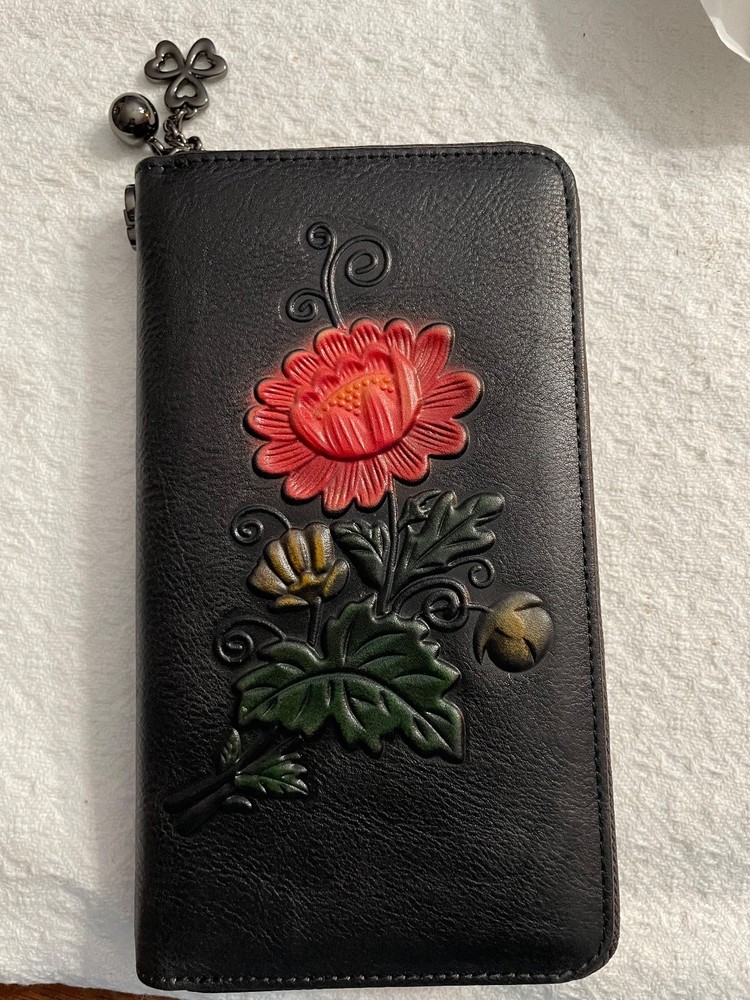 Womens wallet genuine leather (brand new)