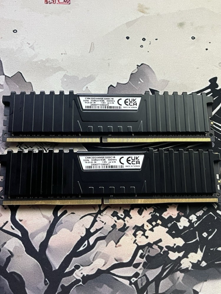 Corsair Vengeance LPX 32GB PC4-25600 DDR4-3200 Memory - CMK32GX4M2E3200C16