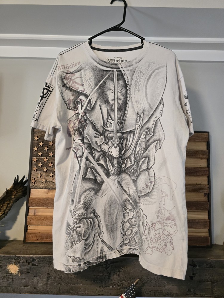 Affliction Men's Short Sleeve T-Shirt XL Heroes and Demons