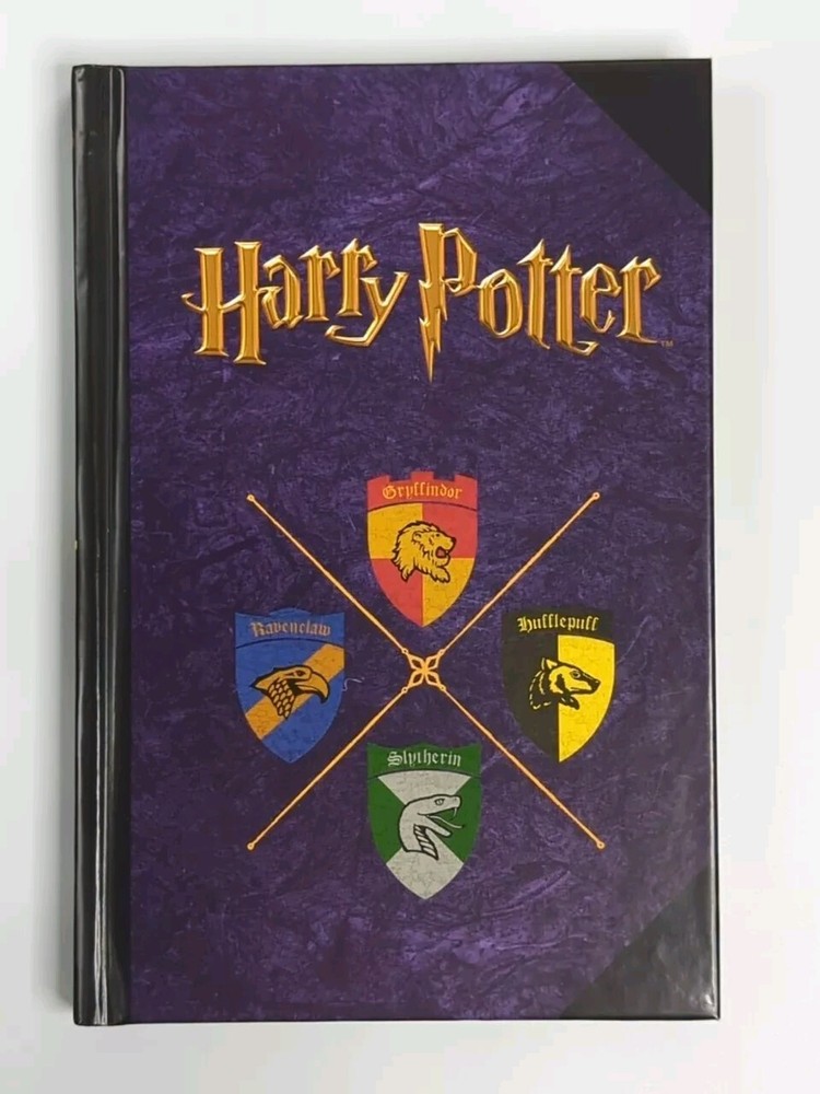Harry Potter Journal: Hogwarts Crests - NEW/UNSUED Scholastic Inc., 2000