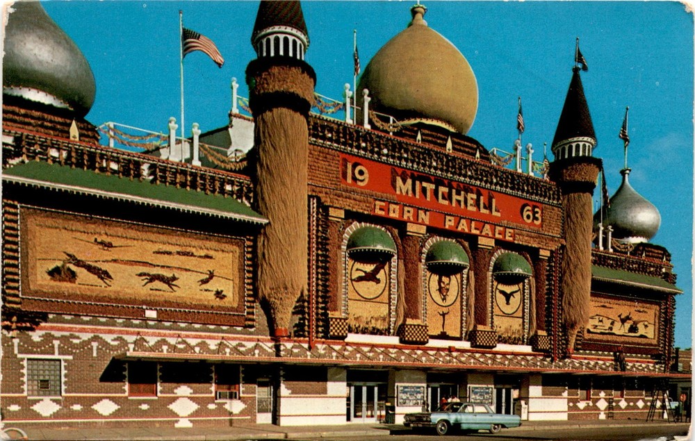 Mitchell, So. Dakota, Corn Palace, Dorothy Prather, Dan Grigg Postcard