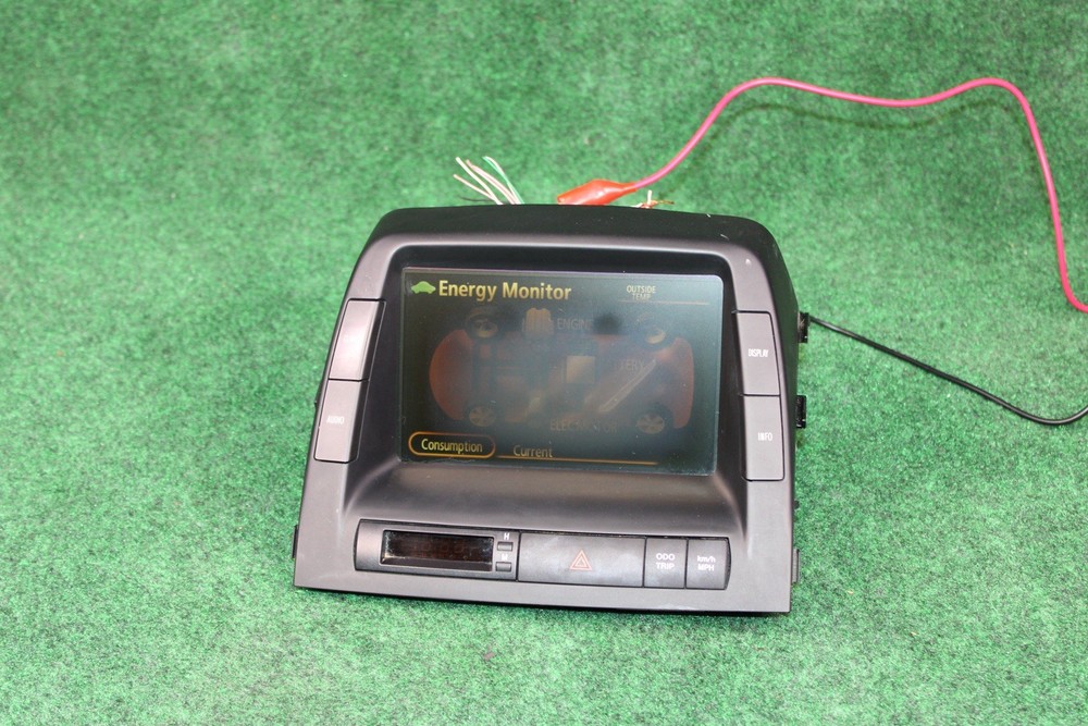 04-05  Toyota Prius Radio Navigation Multi Function Display Screen 86110-47071