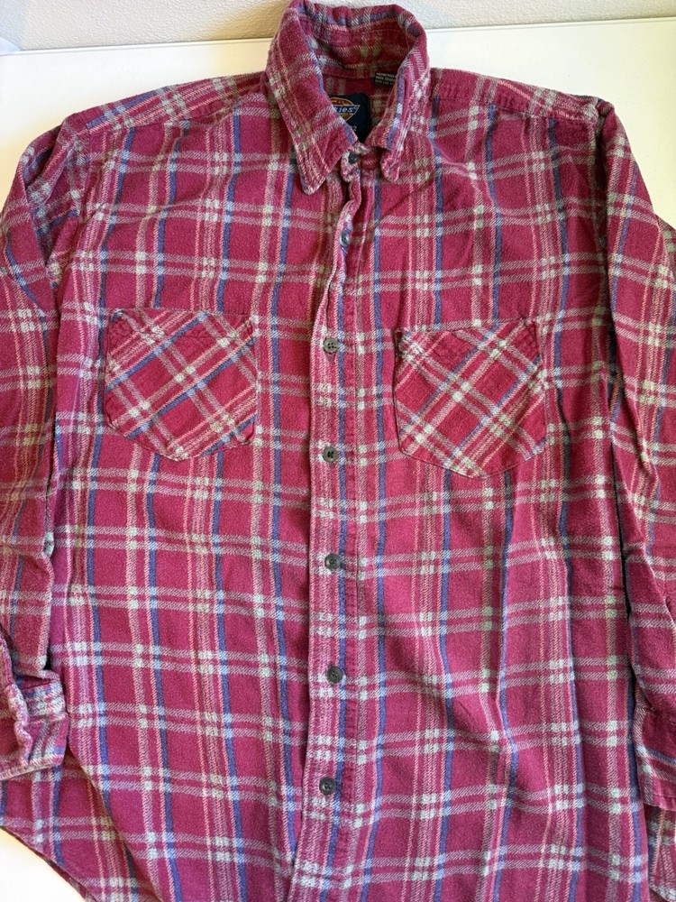 Dickies Men's Plaid Flannel Button-Up Shirt Red Long Sleeve Size M