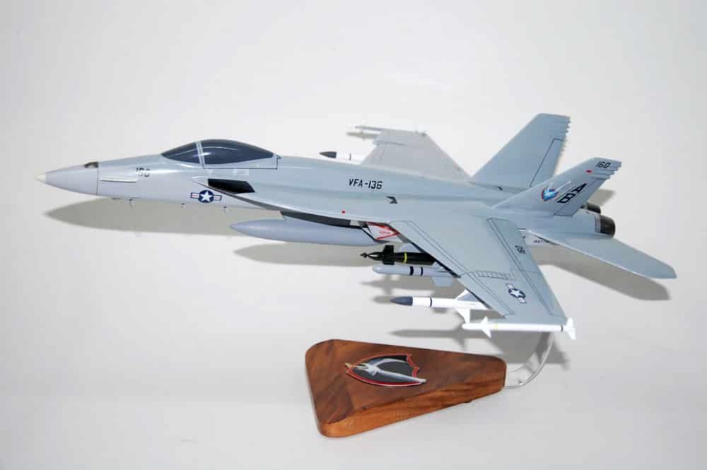 VFA-136 Knighthawks (2006) F/A-18E Model, Navy, 1/40th (18