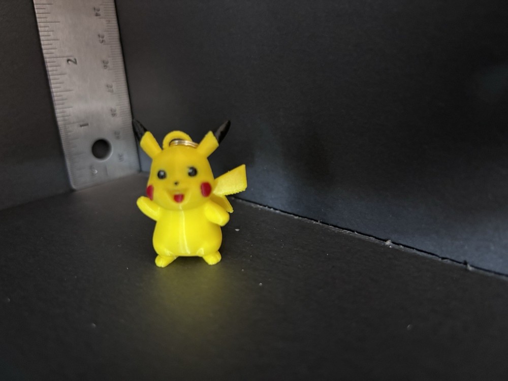 Pokémon Pikachu Plastic Mini Figurine Collectible Character Figure & keychain