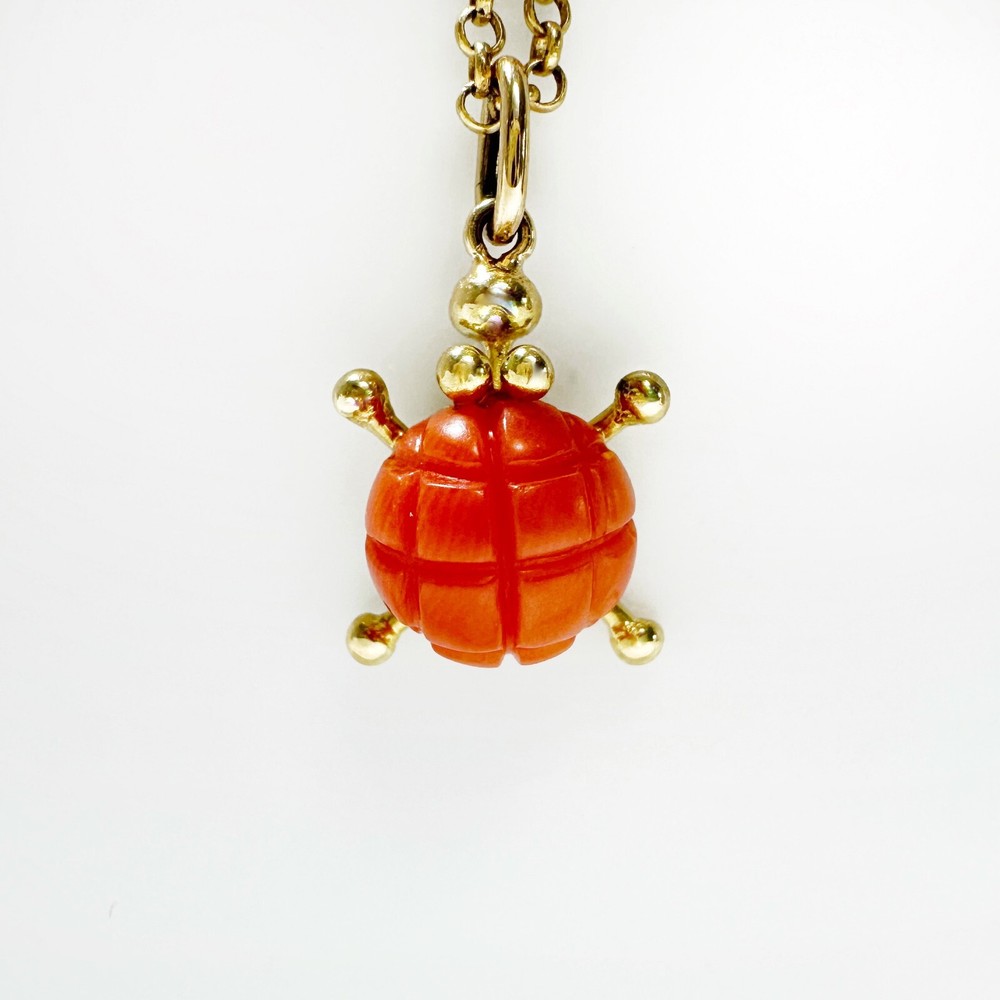 Vintage 18k Gold and coral turtle pendant