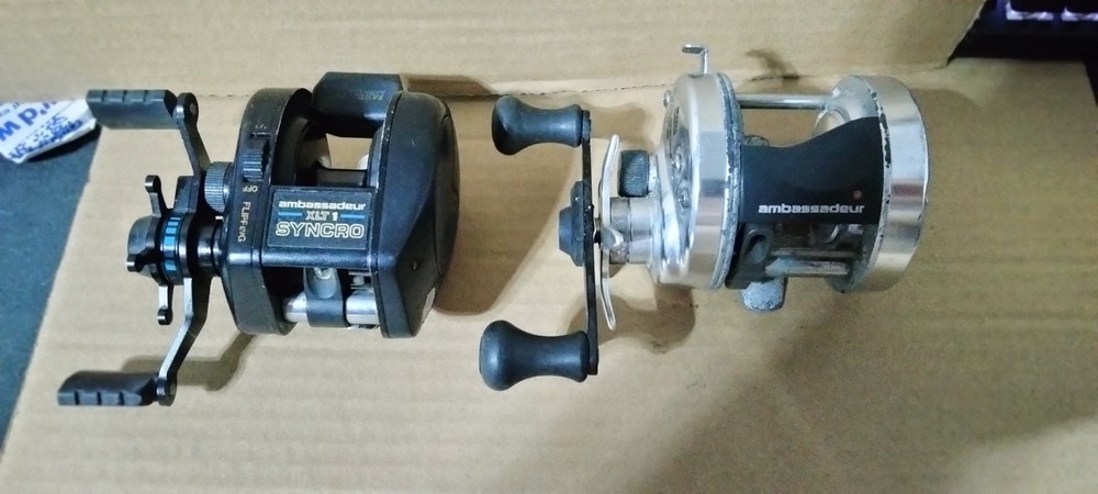 Pair of Abu Garcia Baitcast Reels for Parts Or Repairs Fishing Reel Lot 2